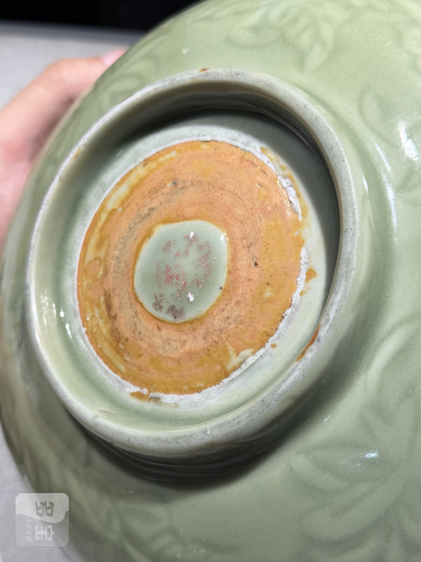 明初 永乐处州龙泉窑刻缠枝花卉钵式碗 - 图16
